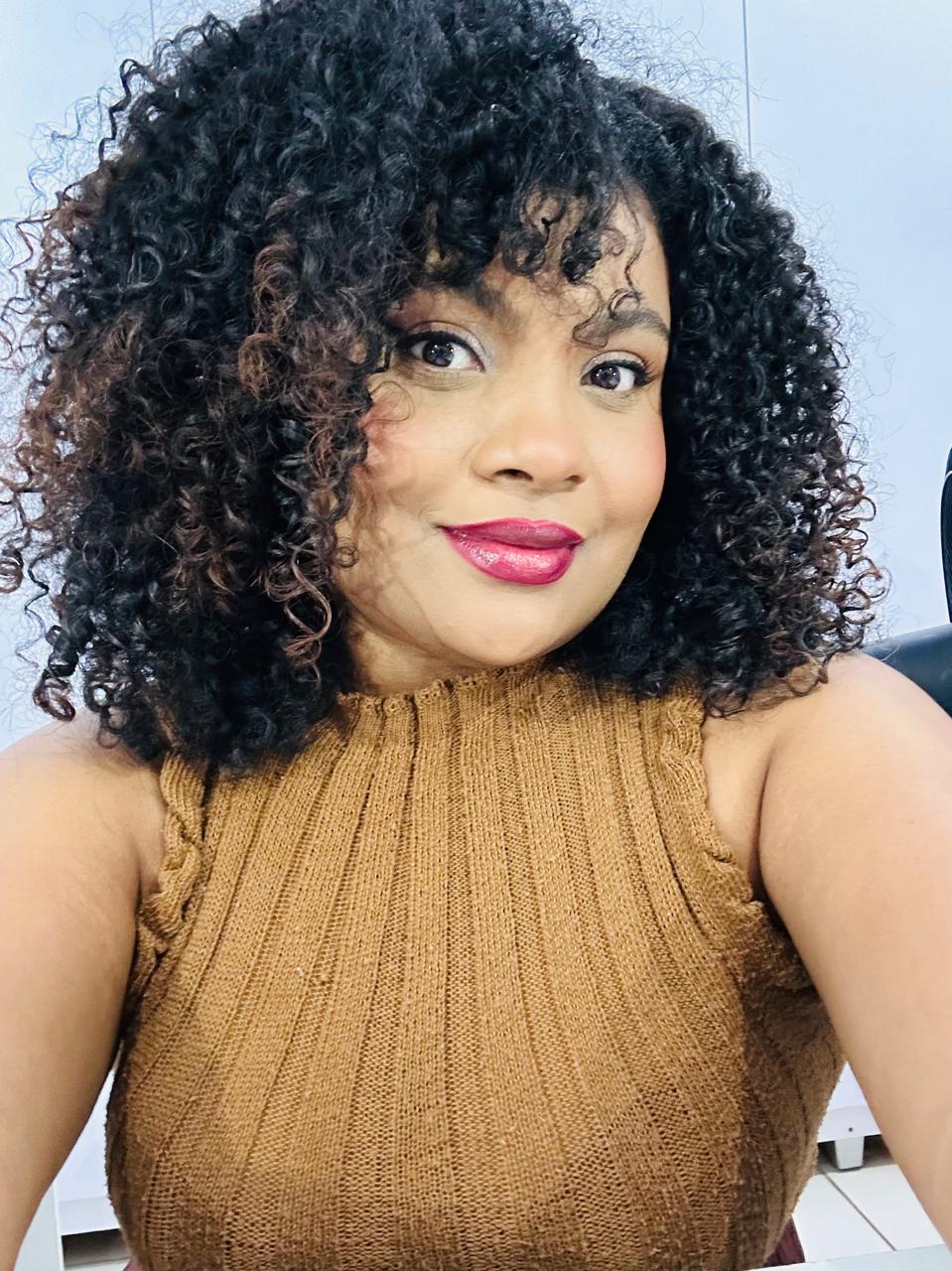 Cabelos definidos e sem free